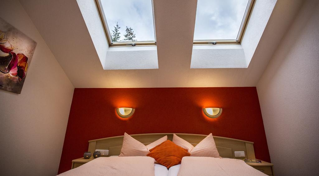 Haus Annette Aparthotel Schroecken Exterior photo